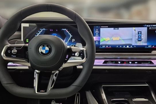 BMW Seria 7 740d xDrive M Sport