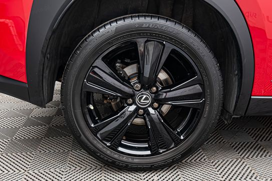 Lexus UX 250h