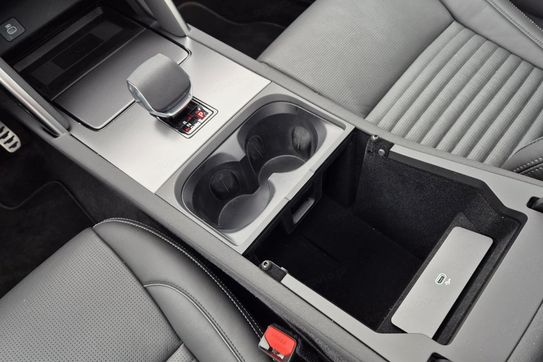 Land Rover Discovery Sport D200 Dynamic HSE