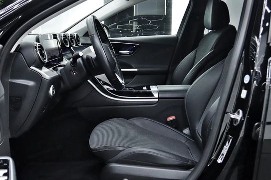 Mercedes Klasa C Kombi 200 d Avantgarde