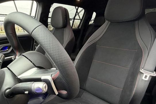 Mercedes GLB 200 4-Matic AMG Line