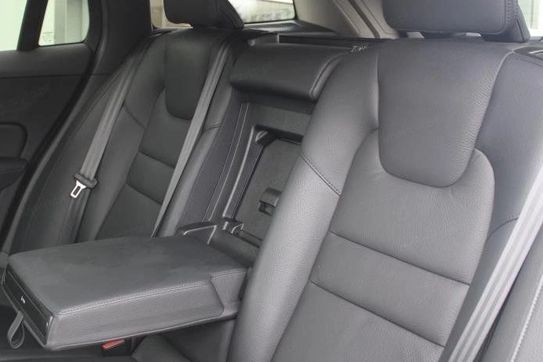Volvo V60 B4 D Plus Dark aut