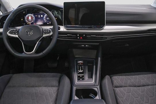 Volkswagen Golf Life 1.5 eTSI mHEV DSG