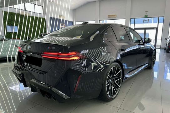 BMW Seria 5 M5