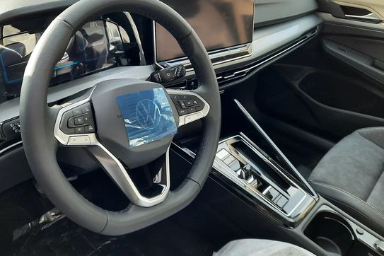 Volkswagen Golf Life Plus 1.5 eTSI mHEV DSG