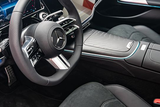 Mercedes Klasa E 220 d 4-Matic AMG