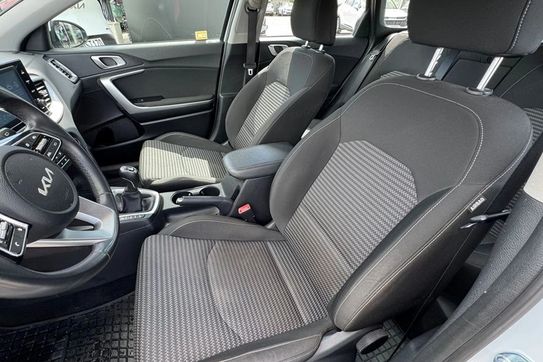 Kia Ceed 1.5 T-GDI M