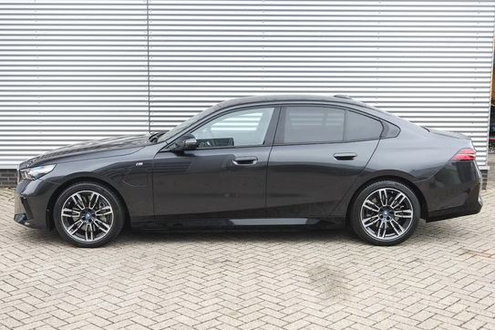BMW Seria 5 530e xDrive M Sport