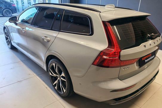 Volvo V60 B4 D Plus Dark aut