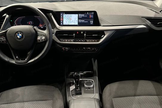BMW Seria 1 118i Advantage aut
