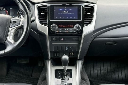 Mitsubishi L200 d Dc Instyle Plus