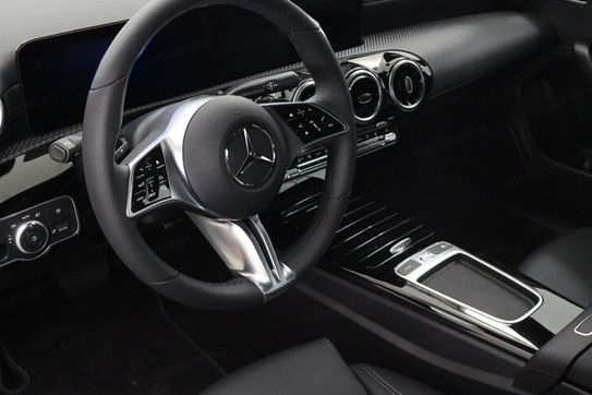 Mercedes CLA 200
