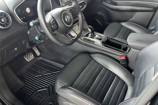 MG HS 1.5 T-GDI Exclusive DCT
