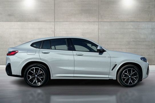 BMW X4 xDrive20d mHEV sport-aut