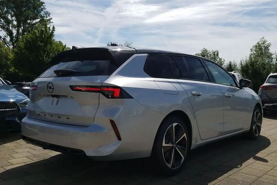 Opel Astra GS 1.2 Turbo EDCT6