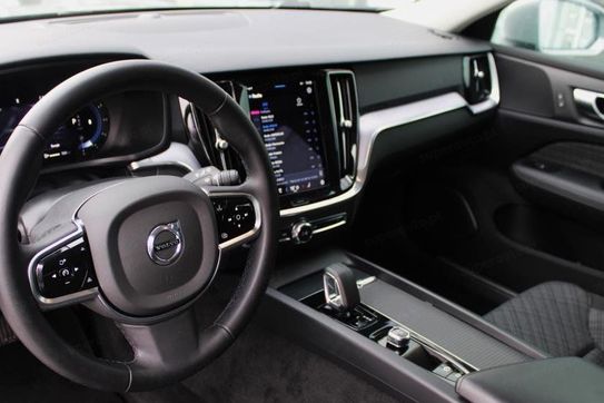 Volvo V60 Cross Country B4 D AWD Core