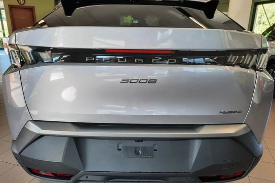 Peugeot 3008 Allure e-DCS 1.2 mHEV