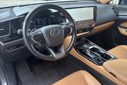 Lexus NX 350h Omotenashi AWD