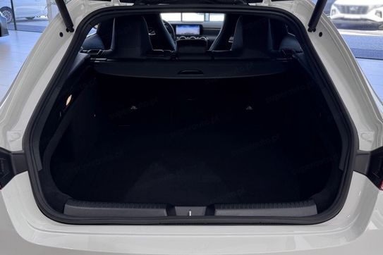 Mercedes CLA Shooting Brake 200 AMG Line