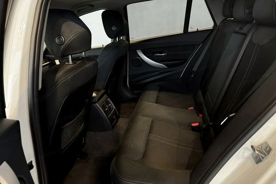 BMW Seria 3 Touring 320d xDrive