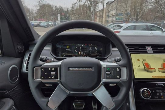 Land Rover Discovery P300