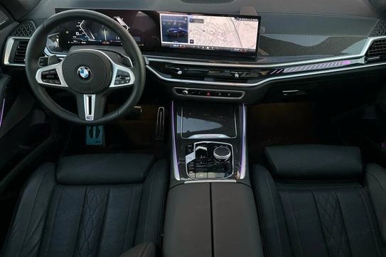 BMW X5 M60i xDrive