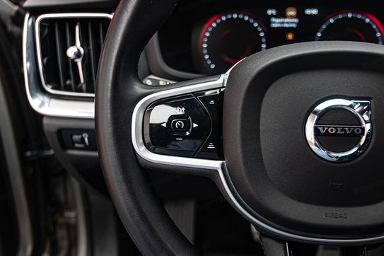 Volvo V60 B4 R-Design aut