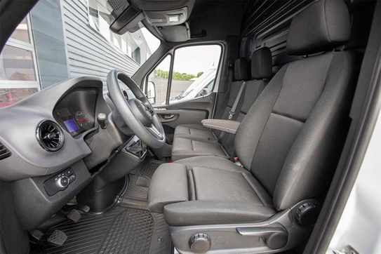 Mercedes Sprinter Długi 317 CDI