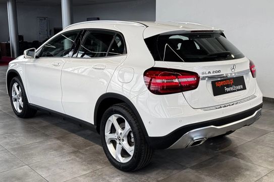 Mercedes GLA 200