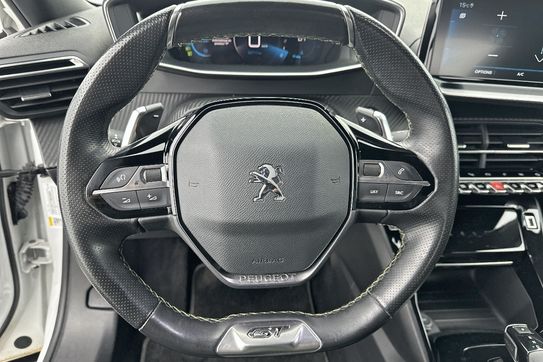 Peugeot 2008 GT 1.5 BlueHDI EAT8