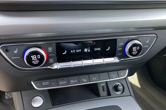 Audi Q5 Sportbak 40 TFSI quattro