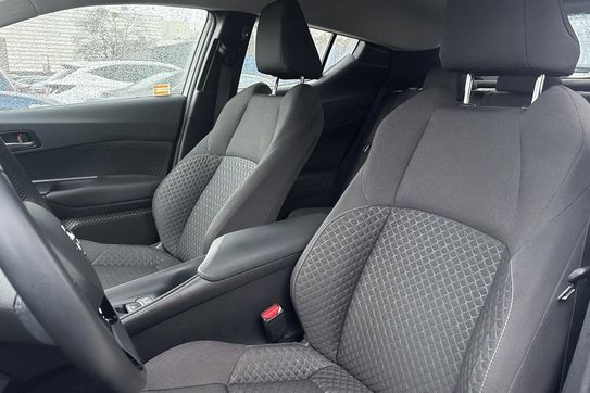 Toyota C-HR Comfort 1.8 Hybrid