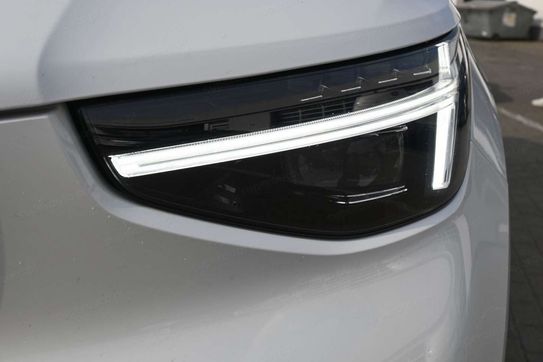 Volvo XC40 B4 Plus Black Edition