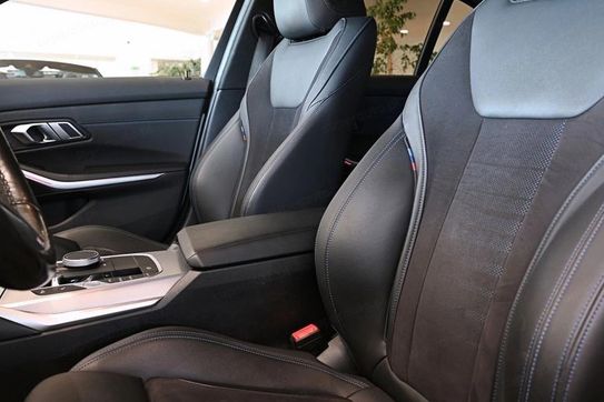 BMW Seria 3 320d xDrive mHEV aut