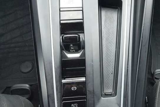 Volkswagen Golf 2.0 TDI DSG