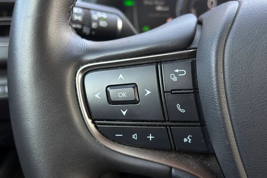 Lexus UX 250h GPF F Sport Design 2WD