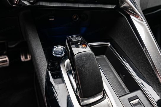 Peugeot 3008 1.6 PureTech Hybrid PHEV Allure