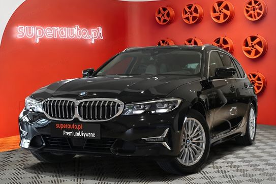 BMW Seria 3 Touring 330i xDrive Luxury Line