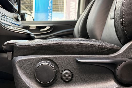 Mercedes V Klasa 300 d 4-Matic 9G-Tronic Avantgarde (ekstra dł)