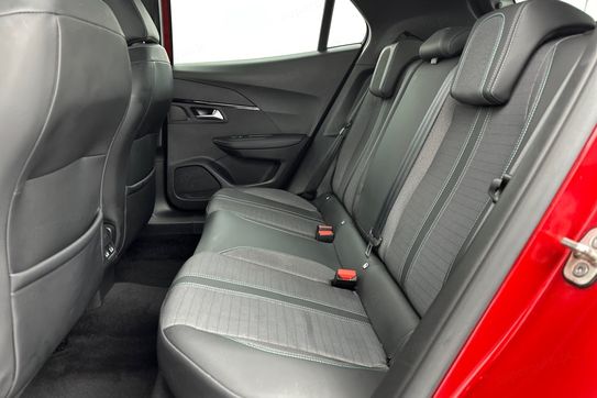 Peugeot 2008 Allure 1.2 PureTech EAT8