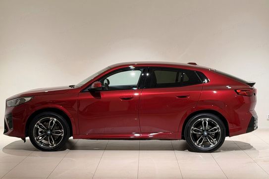 BMW iX2 eDrive20 M Sport