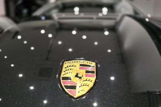 Porsche Cayenne Coupe E-Hybrid Black Edition