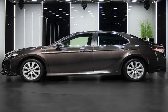 Toyota Camry 2.5 Hybrid Comfort CVT