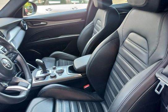 Alfa Romeo Stelvio Turbo Veloce Q4