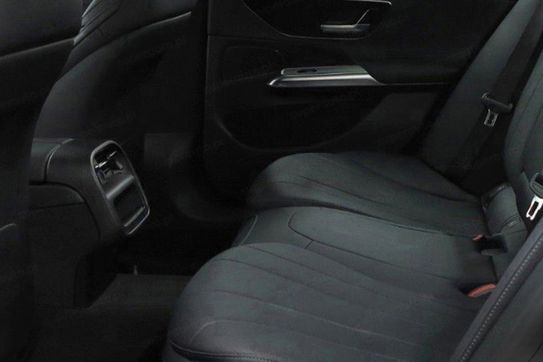 Mercedes E Klasa 200 4-Matic Avantgarde