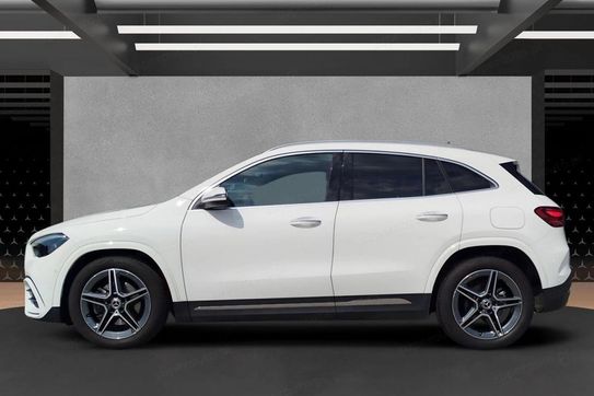 Mercedes GLA 200 AMG Line