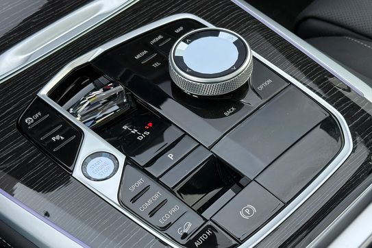 BMW X5 M60i xDrive