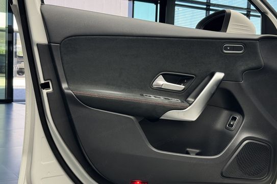 Mercedes Klasa A 250 e PHEV AMG Line