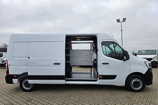 Renault Master L3H2 AT