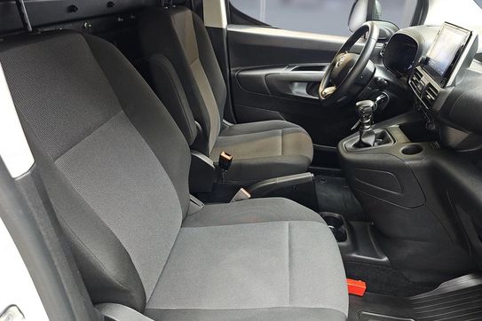 Toyota ProAce D-4T Active